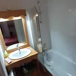 Duplex Pour 8 Pers. à Super-besse Avec Piscine - Fr-1-814-170 Appartement *
