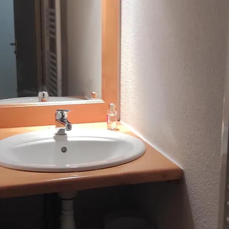 Apartamento Duplex Pour 8 Pers. à Super-besse Avec Piscine - Fr-1-814-170 *