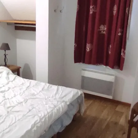 Duplex Pour 8 Pers. à Super-besse Avec Piscine - Fr-1-814-170 Super Besse