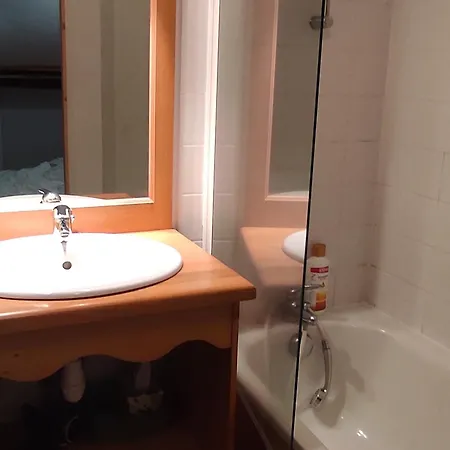 Duplex Pour 8 Pers. à Super-besse Avec Piscine - Fr-1-814-170 *