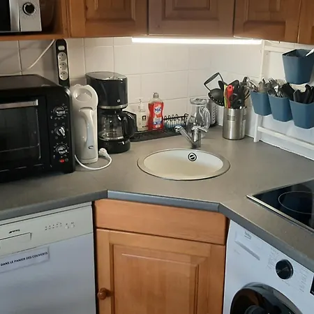 Appartement Duplex Pour 8 Pers. à Super-besse Avec Piscine - Fr-1-814-170 *